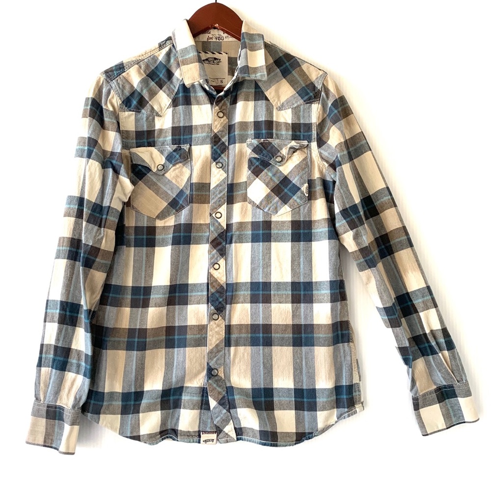 Men’s Small Plaid Vans Long Sleeve Button Down.